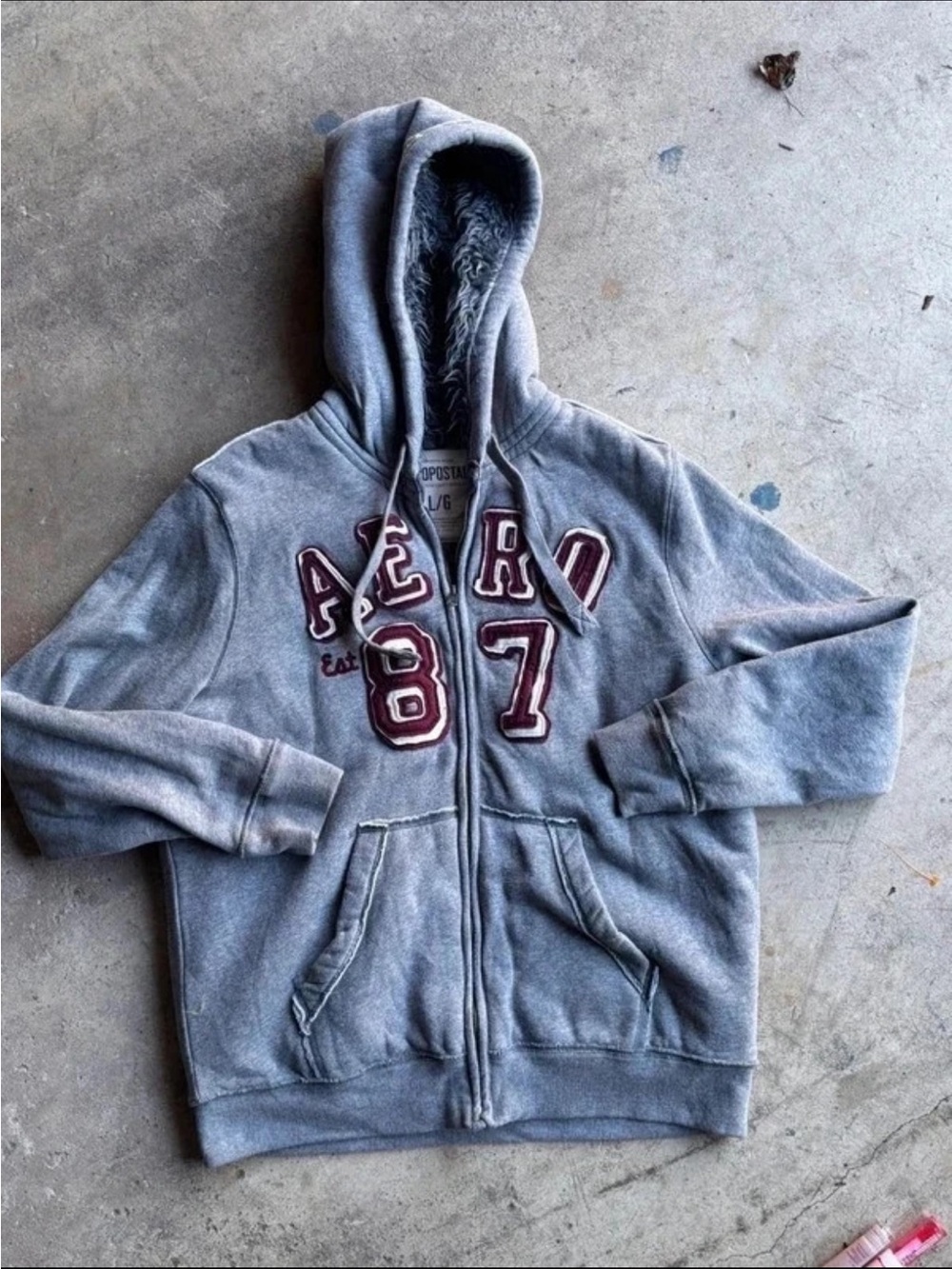 Y2K vintage Aeropostale Men's Gray Hooded Zip Jacket with Maroon '87 Applique